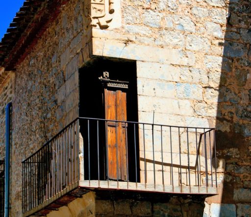 Balcón esquinado medieval, el único en la Comunitat Valenciana
